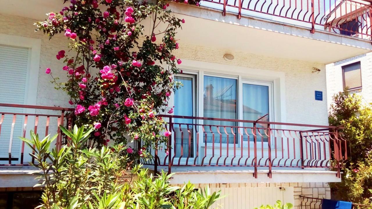 Apartmani Komunela Umag Extérieur photo